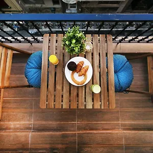 https://grey-rhino-1min-from-the-white-tower.hotels-of-thessaloniki.com